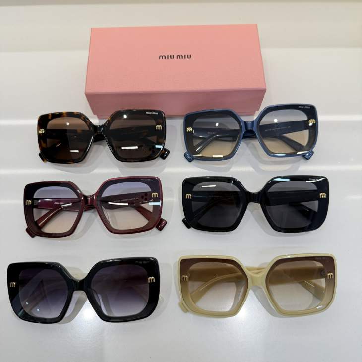 Picture of Miu Miu Sunglasses _SKUfw79616004fw